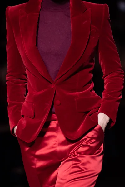 Look 27
